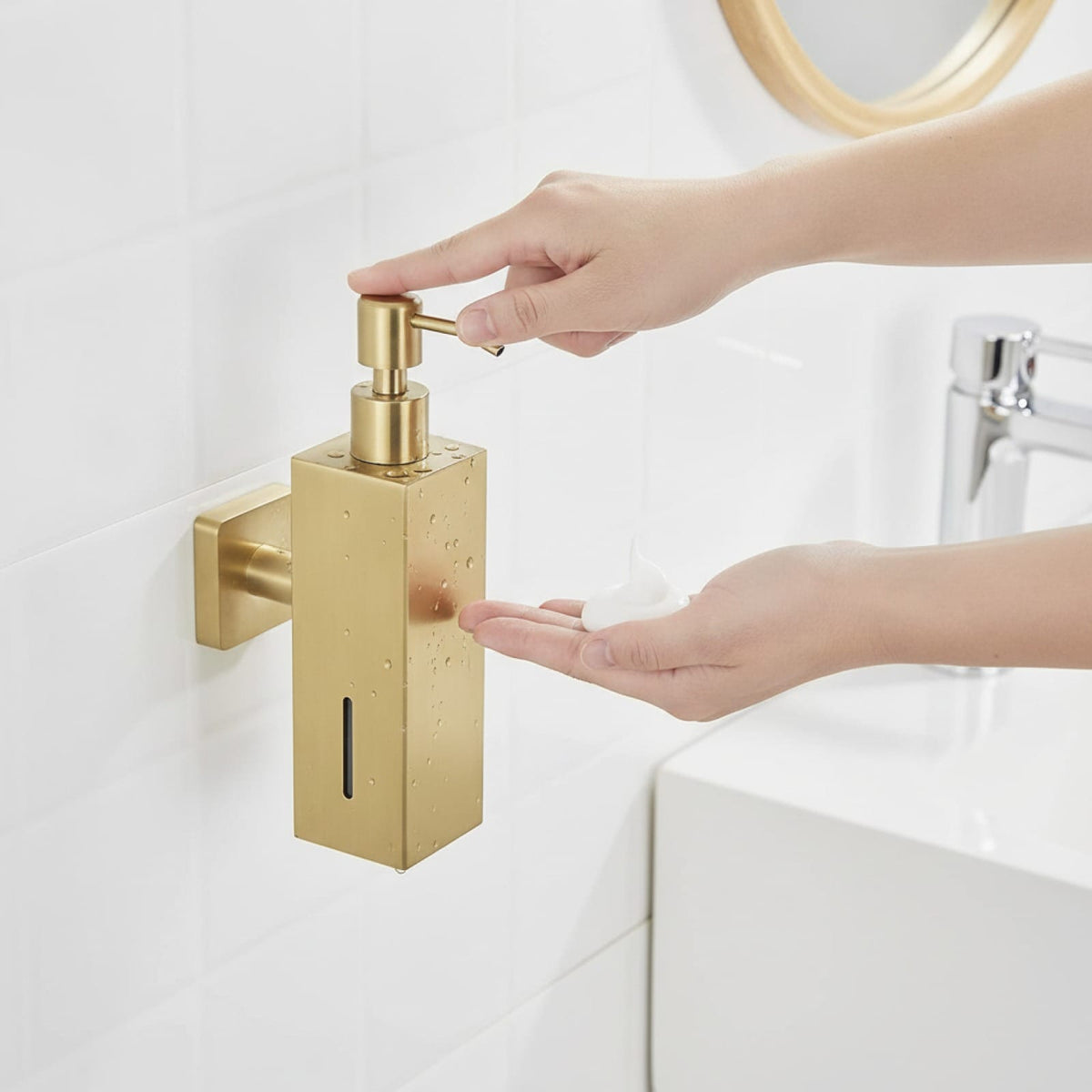 Distributeur Savon Mural Doré Brossé Inox